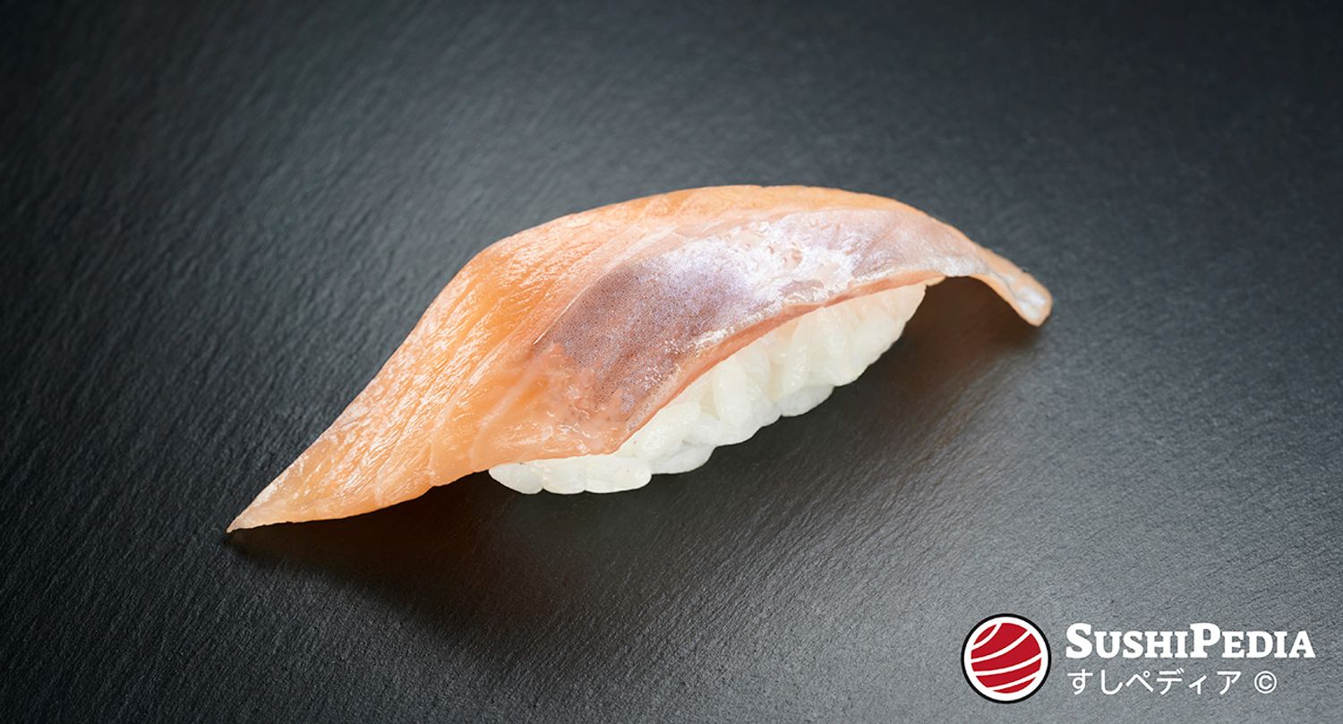 Foto eines frisch zu bereiteten Sushi (nigiri sushi) mit der Zutat, die den japanischen Namen Iwana trägt.